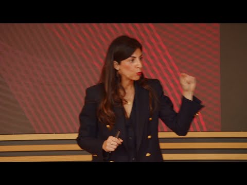 Construir sin prisa en un mundo con prisa | Ali Gordo | TEDxU Comillas