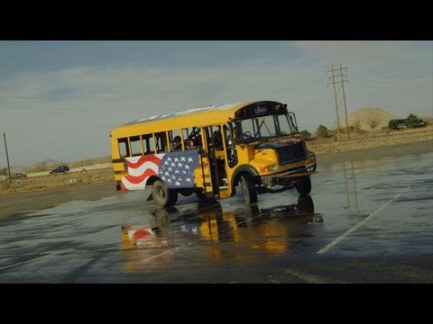 Nitro Circus - Bus Drifting - UC9UGYdMSKasjY0mhU1lG4lQ