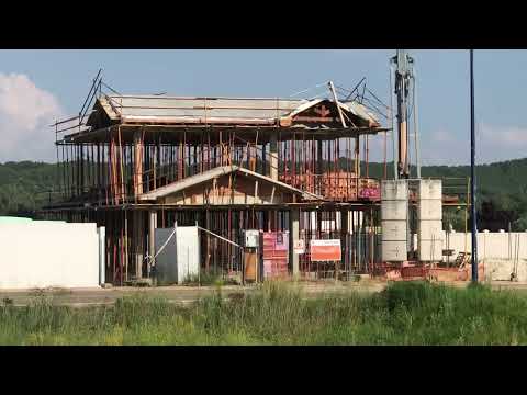 Como se construye una casa en León, España ??