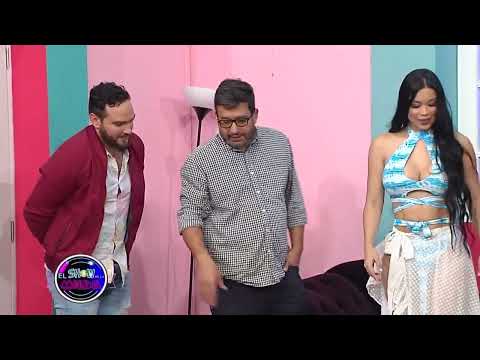 Modelos de traje de baño ? haciendo su trabajo  | El Show de la Comedia