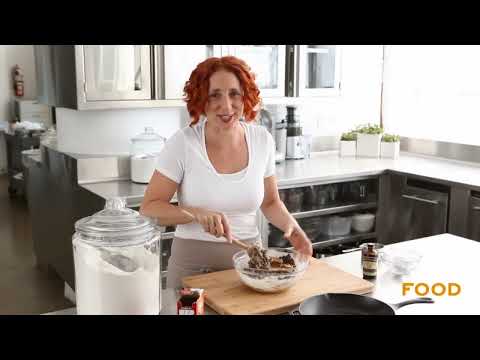 Skillet Chocolate Chip Cookie - Everyday Food with Sarah Carey - UCl0kP-Cfe-GGic7Ilnk-u_Q