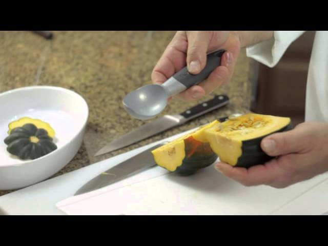 How To Cut Acorn Squash StuffSure   Sddefault 