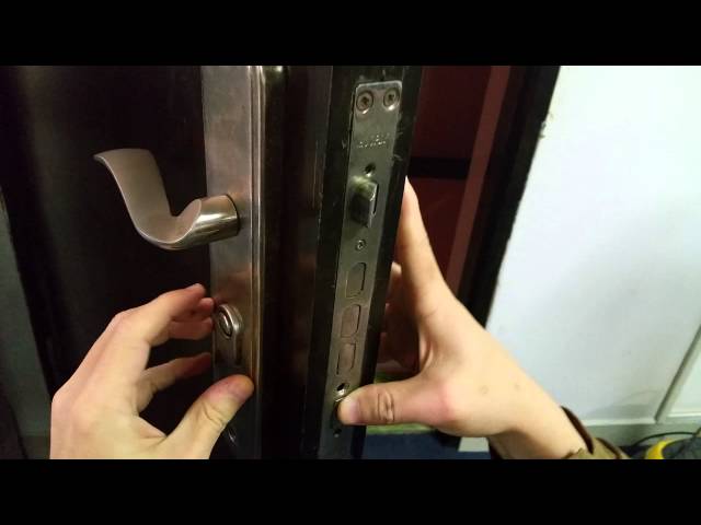 How to Remove a Door Lock Set