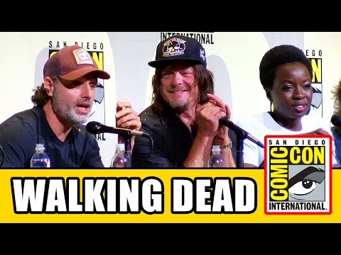 THE WALKING DEAD Comic Con Panel (Part 2) - Season 7, Norman Reedus, Andrew Lincoln - UCS5C4dC1Vc3EzgeDO-Wu3Mg