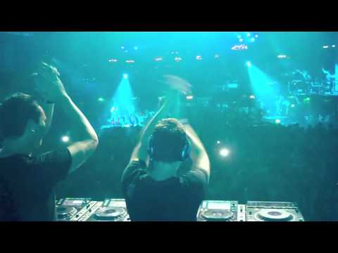 Hardwell & Tiesto live at Privilege Ibiza 19-07-2010 - UCPT5Q93YbgJ_7du1gV7UHQQ