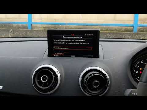 Como redefinir o indicador de pressão dos pneus no Audi RS3?