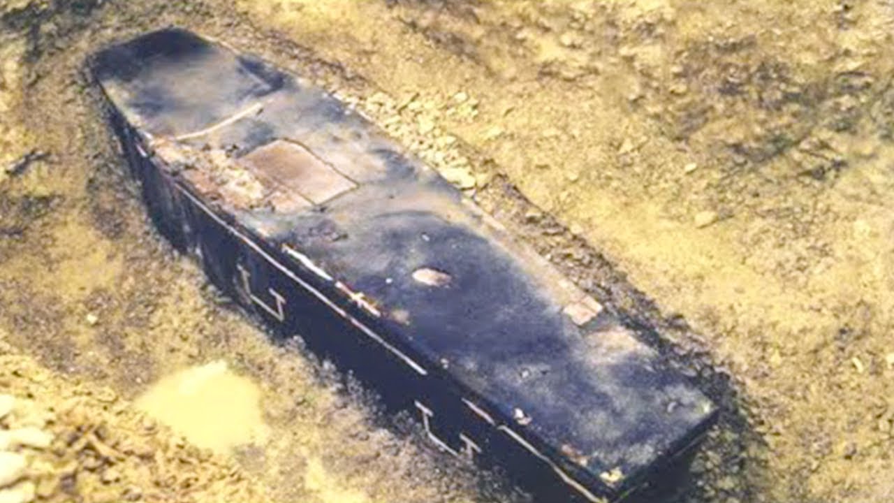 What Scientists Found Inside This Coffin Shocked The Whole World