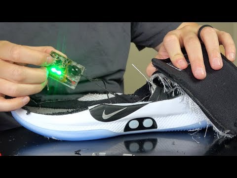 What's inside World's First Self Lacing Basketball Shoes? - UCSrPuHtKbst7Zy8pyWn_3Cg