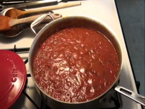 Fast and Easy Tomato Sauce - NoRecipeRequired.com - UC2Kqui8VRpm1uMKl7QQGX2w