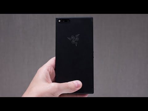 Razer Phone hands on - UCddiUEpeqJcYeBxX1IVBKvQ