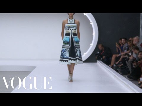 Mary Katrantzou Ready to Wear 2013 Vogue Fashion Week Runway Show - UCRXiA3h1no_PFkb1JCP0yMA