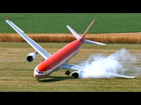 RC AIRLINER CRASH AIRBUS A330-300 LTU GIGANTIC RC MODEL WITH TURBINE PROBLEM / Airliner Meeting 2015 - UCH6AYUbtonG7OTskda1_slQ