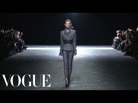 Haider Ackermann Ready to Wear 2013 Vogue Fashion Week Runway Show - UCRXiA3h1no_PFkb1JCP0yMA