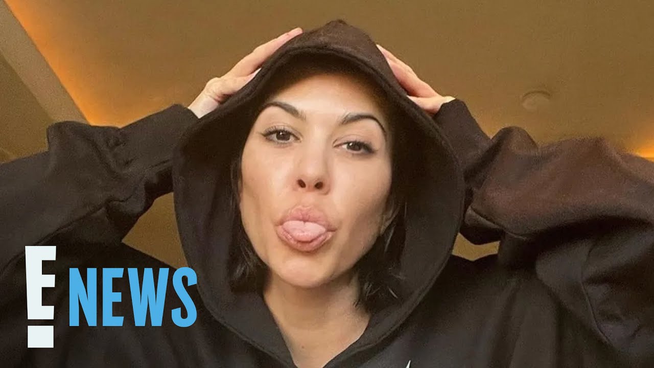 Kourtney Kardashian Reads MEAN TikToks About Herself | E! News