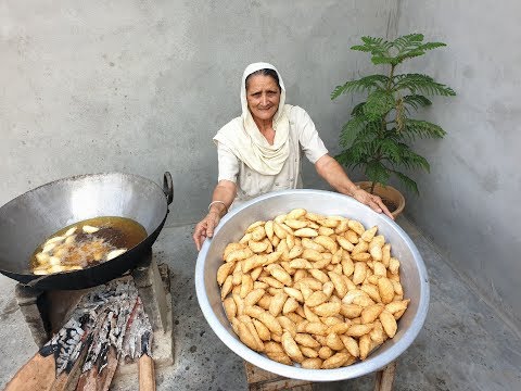 Gujiya Recipe Prepared By My Grandma | Sooji Mawa Gujiya | गुजिया | Veg Village food | recipes