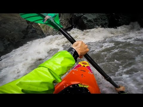 GoPro: Kayaking the Stikine with Rafa Ortiz - UCqhnX4jA0A5paNd1v-zEysw