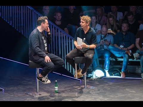 Gilles Peterson with Young Marco on The psychology of DJing | TNW Conference 2018 - UCxH90ZfkG-o3u2YB3-dRmRg
