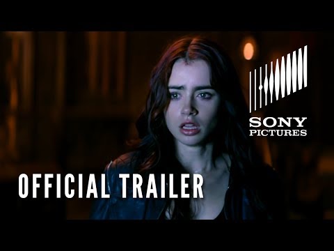 THE MORTAL INSTRUMENTS: CITY OF BONES - Official Trailer - UCz97F7dMxBNOfGYu3rx8aCw