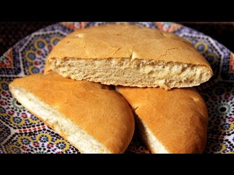 Khobz - Moroccan White Bread Recipe - CookingWithAlia - Episode 177 - UCB8yzUOYzM30kGjwc97_Fvw