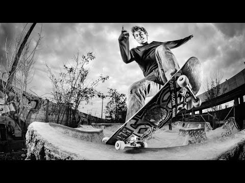 Philipp Schuster Skateboarding in 'Monochrome' - UCblfuW_4rakIf2h6aqANefA