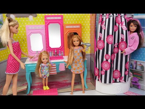 Barbie Chelsea Stacie New School Morning Routine - Packing lunchbox & Riding School Bus - UCXodGGoCUuMgLFoTf42OgIw