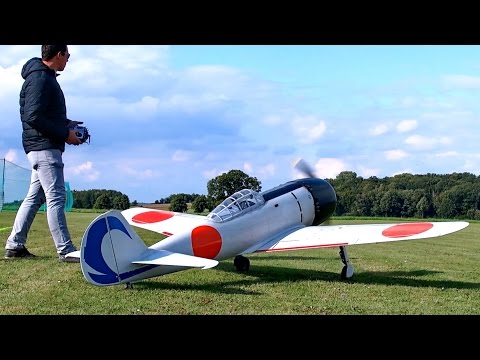 NAKAJIMA KI 84 HAYATE RC SCALE MODEL AIRPLANE FLIGHT DEMONSTRATION / Mega RC Airshow Göttingen 2015 - UCH6AYUbtonG7OTskda1_slQ