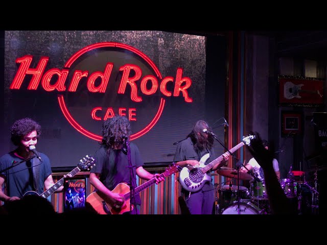 Solid Rock Café: The Best Place for Live Music in town