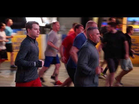 Working out before dawn with former SEALs Jocko Willink and Leif Babin - UCcyq283he07B7_KUX07mmtA