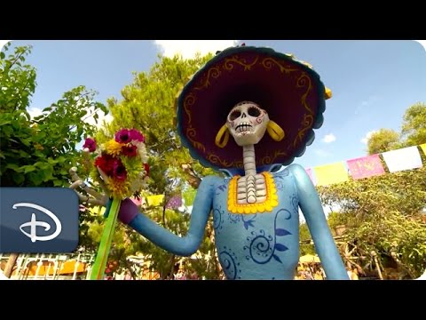 Dia De Los Muertos Comes to Disneyland Park | Disneyland Resort - UC1xwwLwm6WSMbUn_Tp597hQ