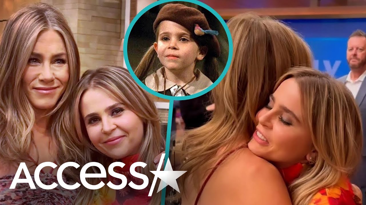 Jennifer Aniston Shocked By Surprise Reunion w/ ‘Friends’ Co-Star Mae Whitman After 26 Years