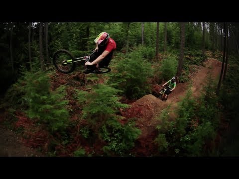 Mountain Bike Chronicles - FMB Joyride Crankworx - Episode 12 - UCblfuW_4rakIf2h6aqANefA