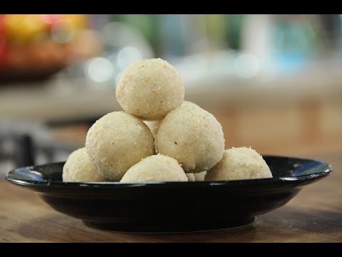 Sabudana Laddoo | Cooksmart | Sanjeev Kapoor Khazana - UCmoX4QULJ9MB00xW4coMiOw