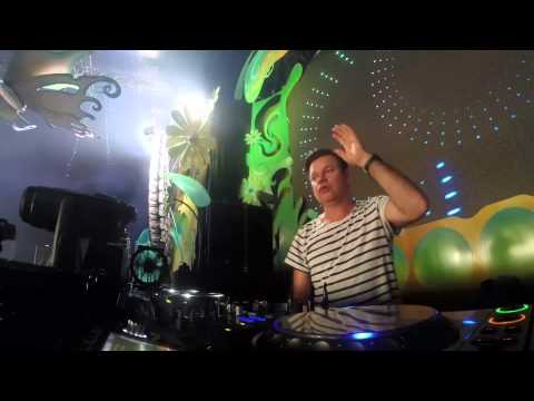 Tomorrowland 2014 | Paul Oakenfold - UCsN8M73DMWa8SPp5o_0IAQQ