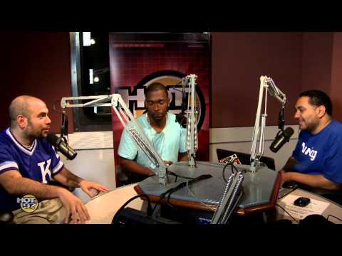 Jay Pharoah talks Kanye West taking over SNL - UC5RwNJQSINkzIazWaM-lM3Q