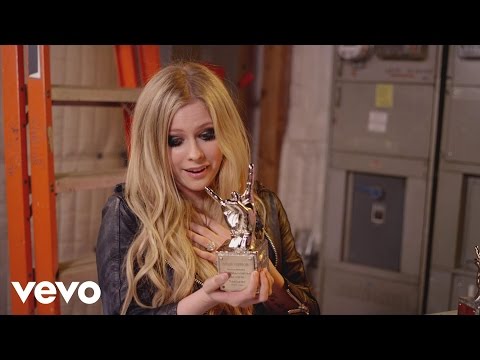 Avril Lavigne - #VevoCertified, Pt. 1: Award Presentation - UCC6XuDtfec7DxZdUa7ClFBQ
