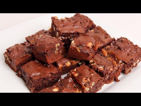 Triple Chocolate Caramel Brownies Recipe - Laura Vitale - Laura in the Kitchen Episode 333 - UCNbngWUqL2eqRw12yAwcICg