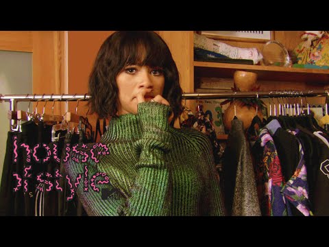 House Of Style (Season 2) | Zendaya and Sarah Hyland (Episode 5) | MTV - UCxAICW_LdkfFYwTqTHHE0vg