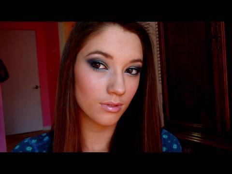 "Blue My Mind" Makeup Tutorial + Pandora's Makeup Box - UC48DOiEvCDu3sThBijwkQ1A