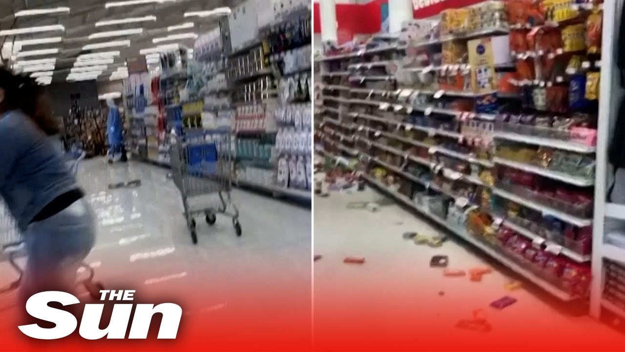 Chaos at supermarket as magnitude 6.8 earthquake shakes Ecuador