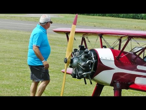 GIANT 55 % SCALE STEARMAN & 86% PITTS PYTHON BIPLANES DISPLAY AT WS & WS MODEL AIRCRAFT SHOW - 2015 - UCMQ5IpqQ9PoRKKJI2HkUxEw