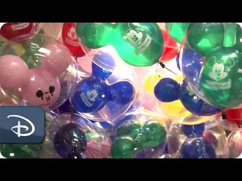 Every Role a Starring Role - Balloon Vendor | Disneyland Resort - UC1xwwLwm6WSMbUn_Tp597hQ