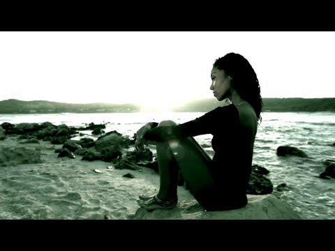 Rebels Without A Cause & York feat. Lola Grover - Red Violin (Official Music Video) - UCGZXYc32ri4D0gSLPf2pZXQ