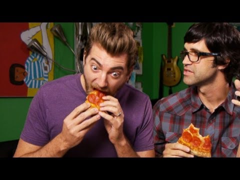 Eating a Pizza in Less Than 60 Seconds - UC4PooiX37Pld1T8J5SYT-SQ