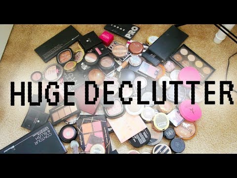 HUGE MAKEUP DECLUTTER | HIGHLIGHTERS, BRONZERS & BLUSHES 2017 | juicyyyyjas | JuicyJas - UCqTR5f7YkGro3cPv23SqcqQ