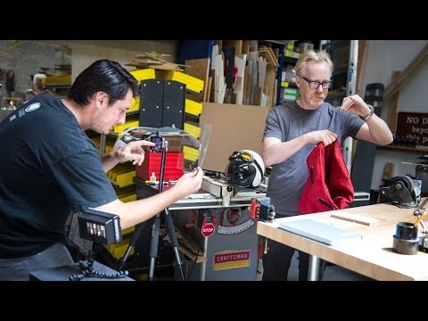Animating Adam Savage's Workshop - UCiDJtJKMICpb9B1qf7qjEOA
