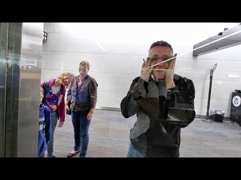 airport freakout - UCtinbF-Q-fVthA0qrFQTgXQ