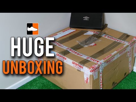 What's inside this box? Exclusive Speed Boot Unboxing - UCs7sNio5rN3RvWuvKvc4Xtg