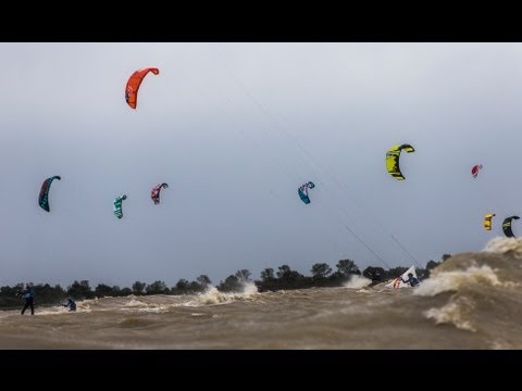 Kite Racing in Italy - Red Bull Kite-O 2012 - UCblfuW_4rakIf2h6aqANefA