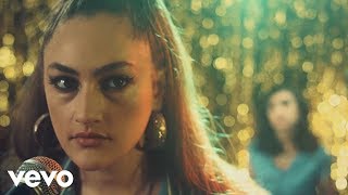 Kitty, Daisy & Lewis - Down On My Knees (Official Music Video)