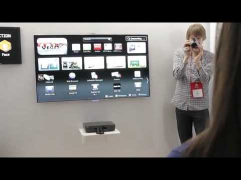 Samsung Smart TV hands-on demo - UCddiUEpeqJcYeBxX1IVBKvQ